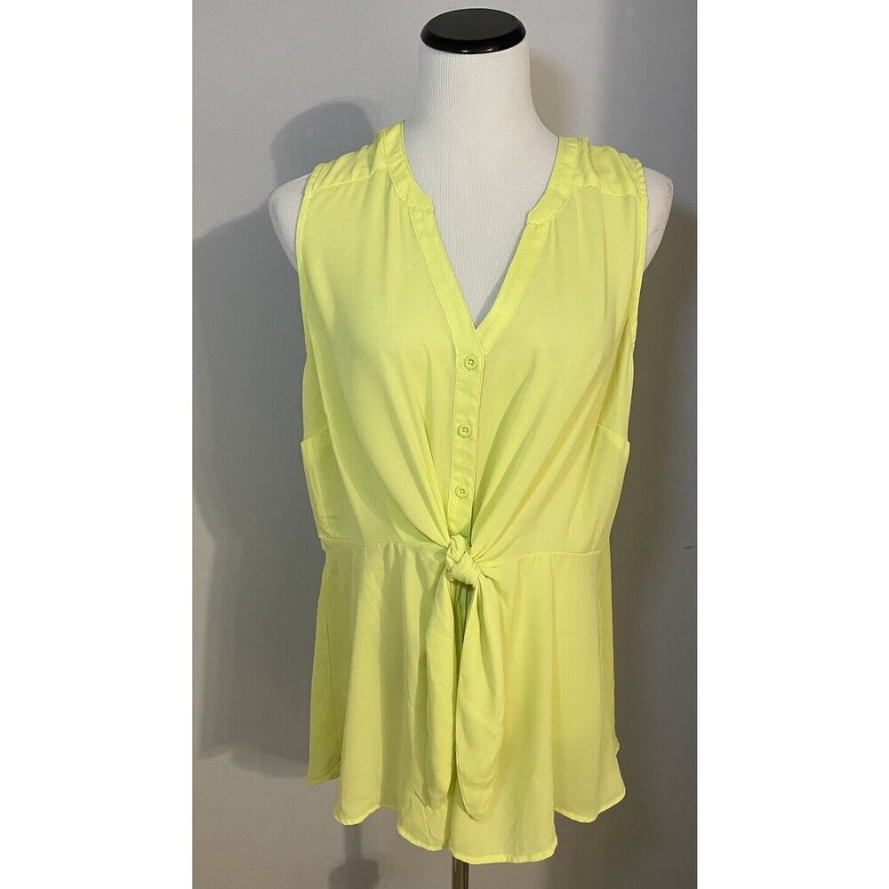 Torrid Peplum Georgette Sunny Lime Button-Front Tie-Front Blouse Size 2/2X